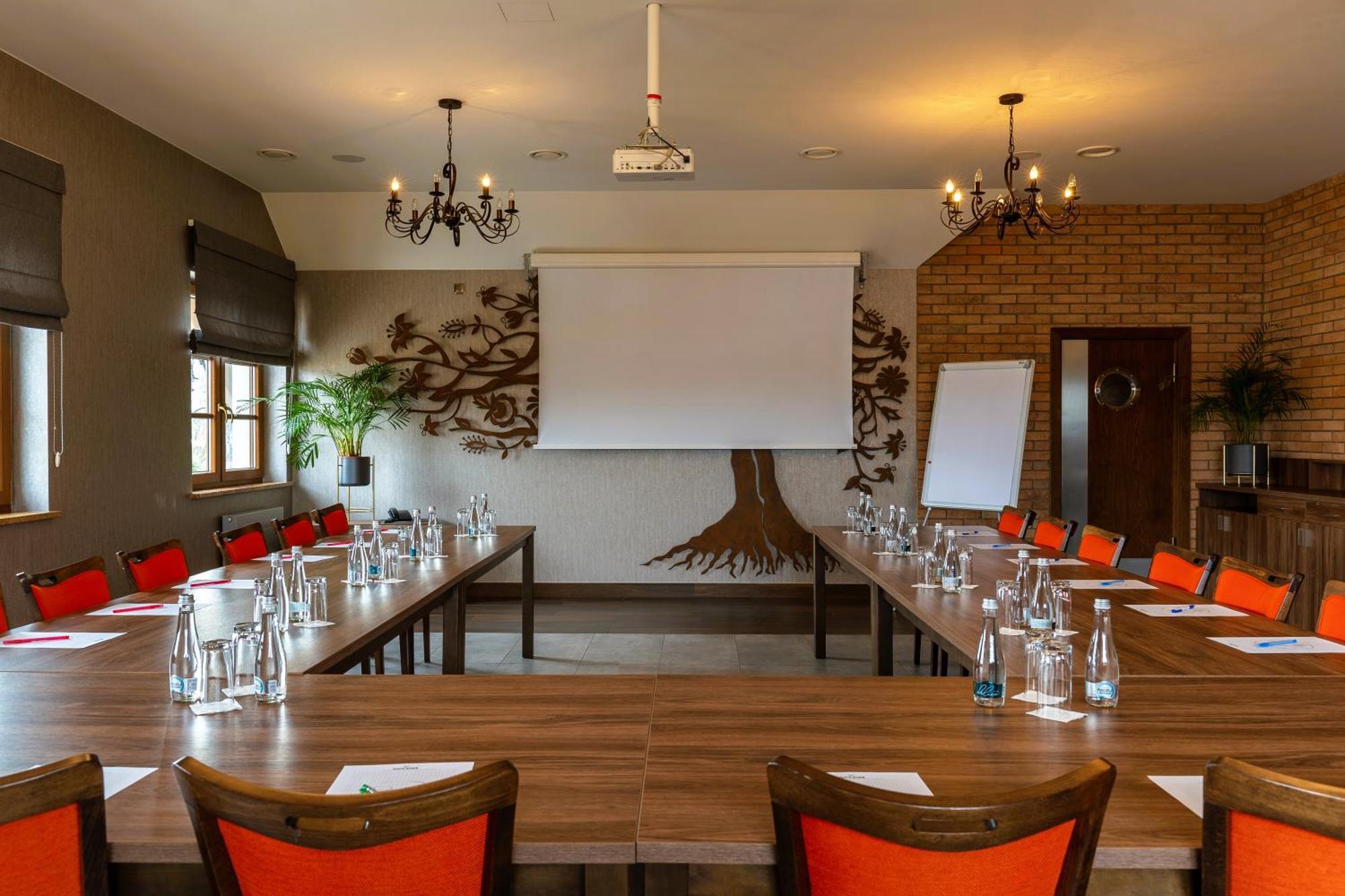 كارتوزي Zlota Jesien Restauracja I Noclegi Nad Jeziorem المظهر الخارجي الصورة
